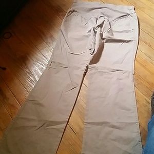 Old Navy size 4 maternity khaki
