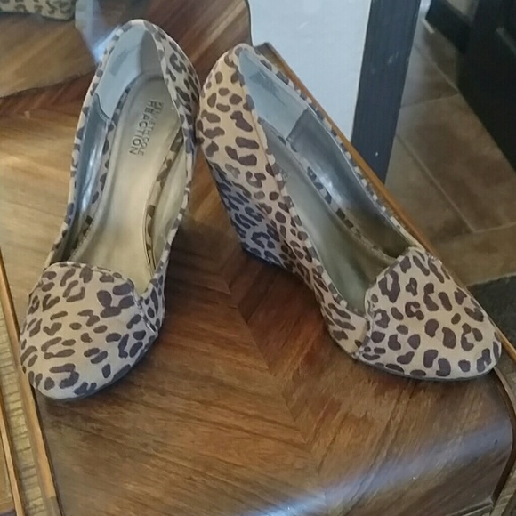 Kenneth Cole Leopard wedges