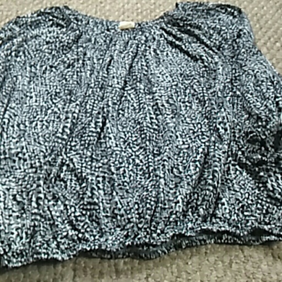 Ladies blouse with 3/4 length sleeves