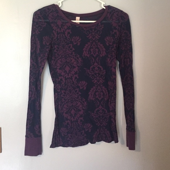 Long sleeved t shirt