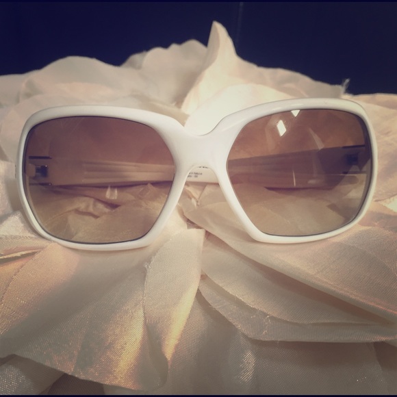✨SALE! Spy Optic Dynasty Sunglasses in White