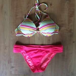 Victoria's Secret Halter Bikini, 34B/medium