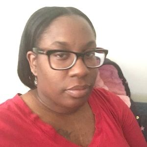 Meet your Posher, Janelle