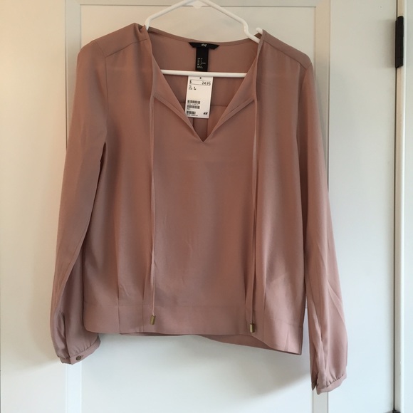 H&M Neutral Blouse Size 4. NWT