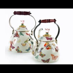 Mckenzie child teapot