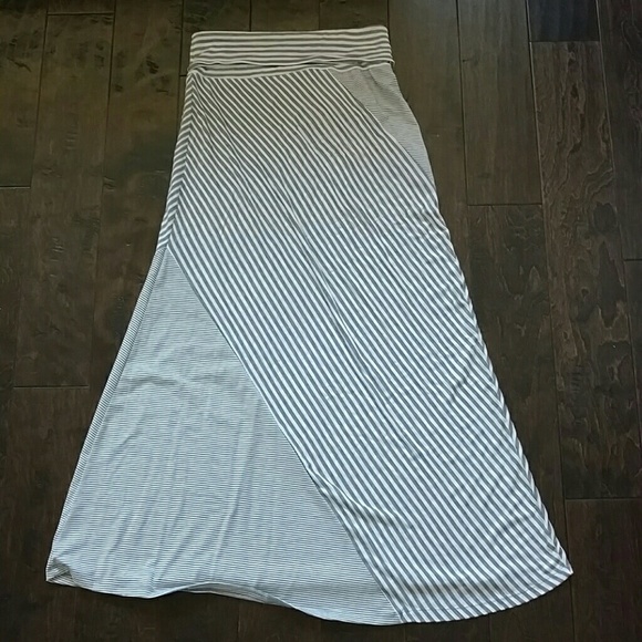 Maxi skirt