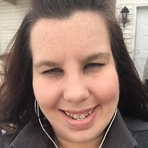 Meet your Posher, Caitlin