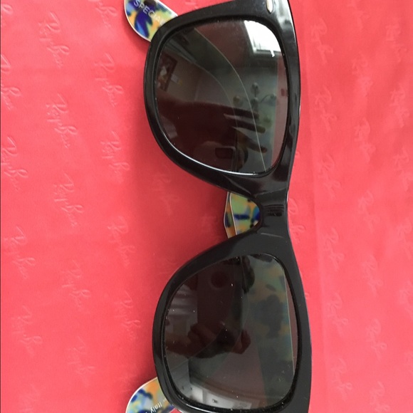 Raybans authentic floral interior