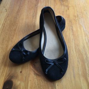 Black Bow Flats