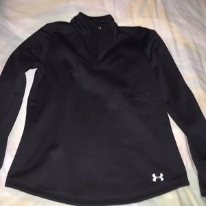 Size Medium Under Armour quarter zip