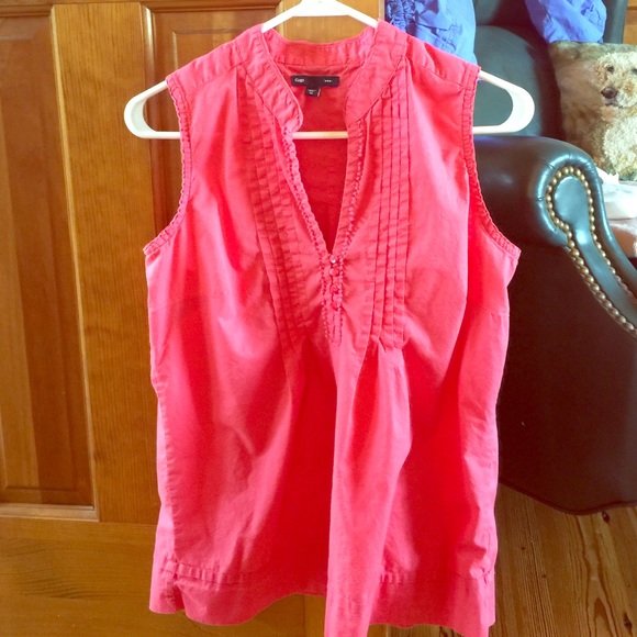 Gap tank top