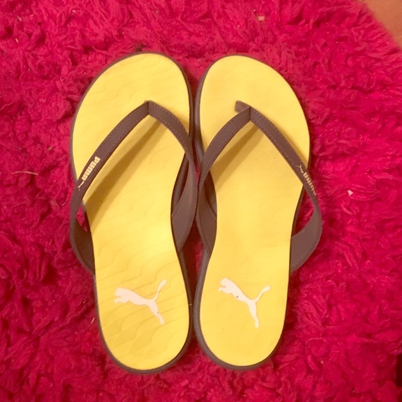 Women's Puma sandals