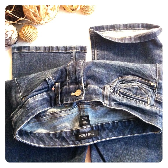 White House Black Market 0S 0 Jeans Boot WHBM
