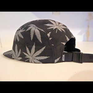 🍁HUF Black&Grey Cap🍁