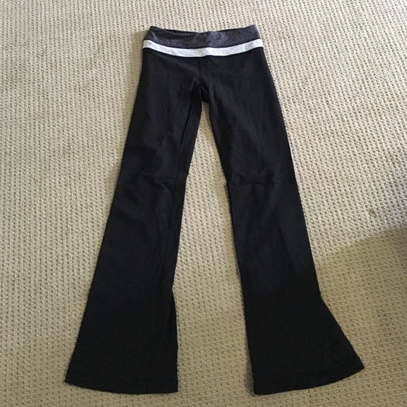 lululemon athletica Pants - Lululemon yoga pants