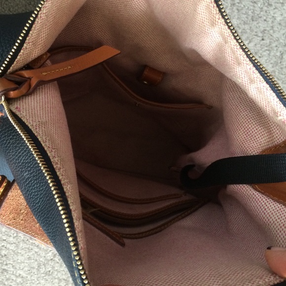 Purse - Picture 2 of 7