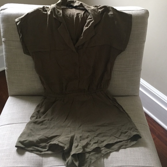 Romper - Picture 1 of 2