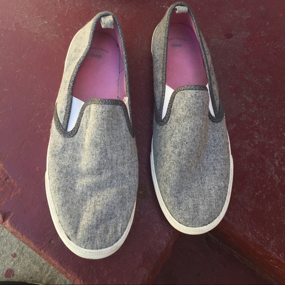 Gap grey slip-on size 8