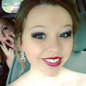 Meet your Posher, Cameron