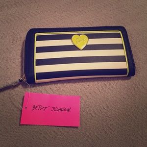 Betsey Johnson wallet