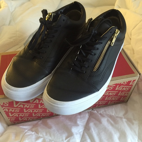 black leather vans old skool size 7