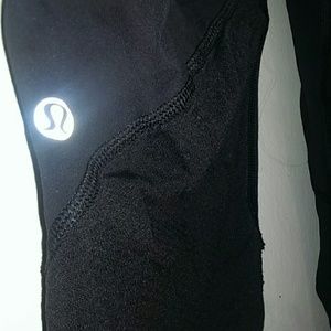 Lulu Capri scrunched leggings like new