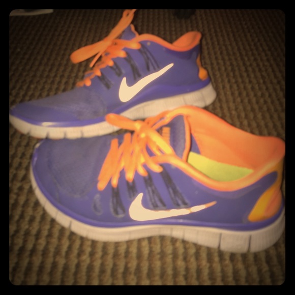 Nike free 5.0 running shoes