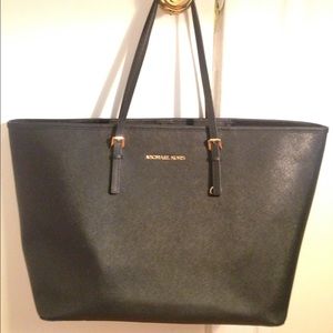 Jet Set Leather Michael Kors Tote