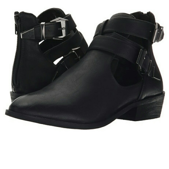 MIA Nadiya Black Booties