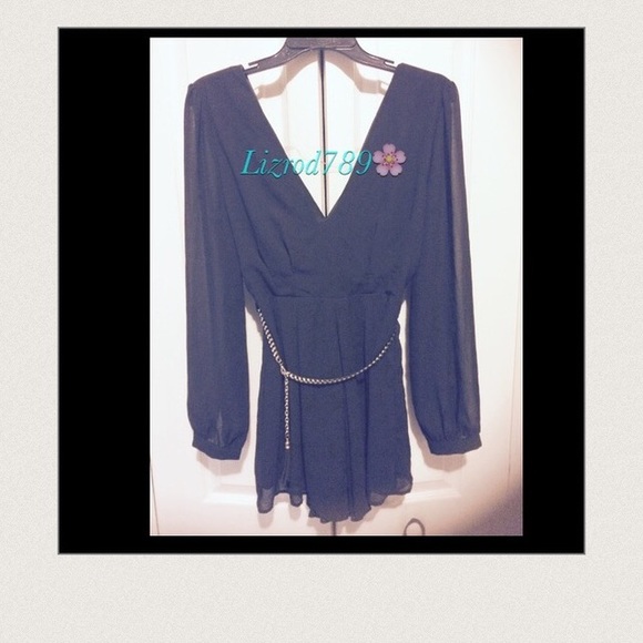 Super cute black long sleeve romper