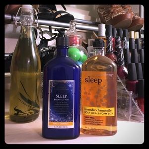 Chamomile sleep therapy