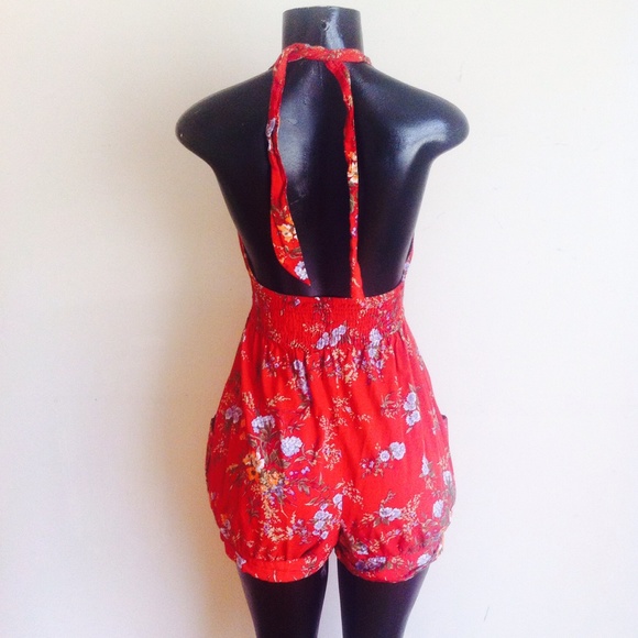 Flirty 💐 summer romper ! - Picture 3 of 3