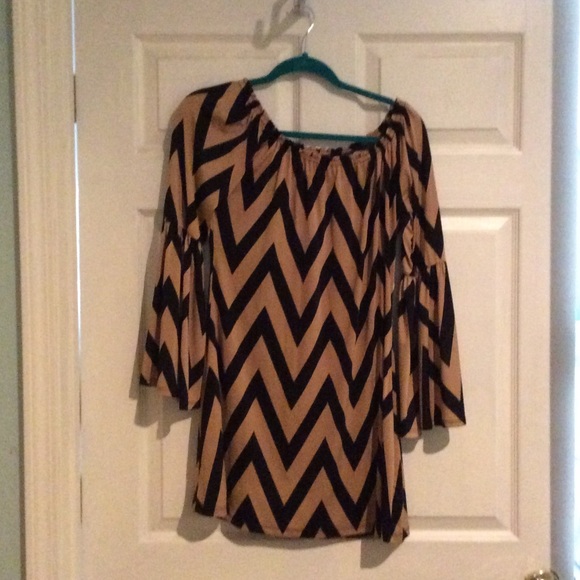 Flared sleeves