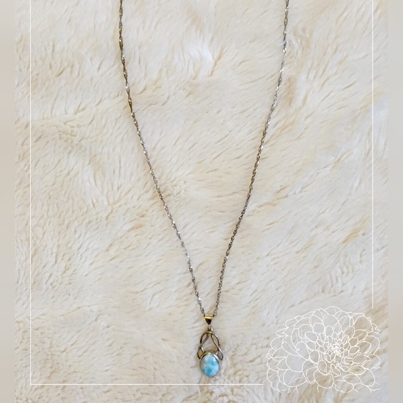 Silver Stone Teardrop Necklace
