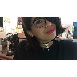 Meet your Posher, Hayley