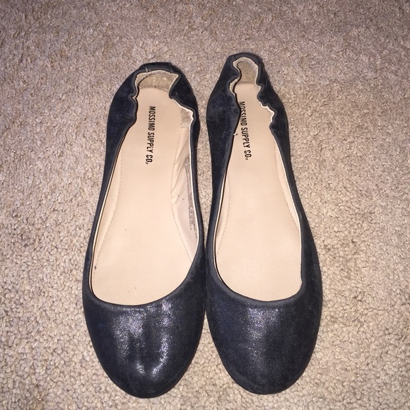 Black flats