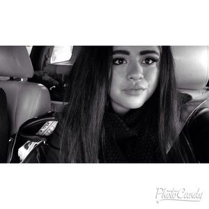 Meet your Posher, Ana