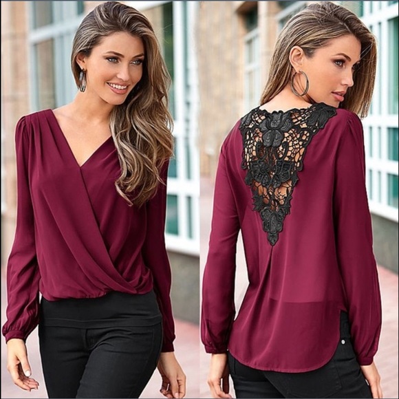 Women v- neck top in black