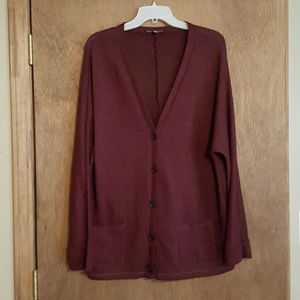 American Eagle Boyfriend Cardigan Sweater ***