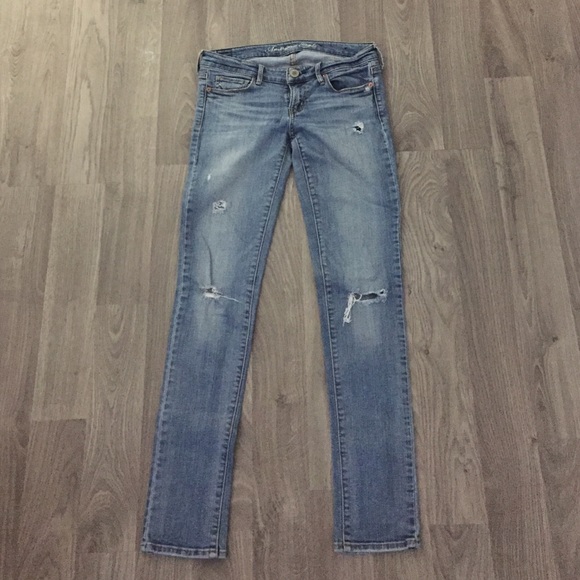 American Eagle Outfitters Destroyed Skinny Jeans