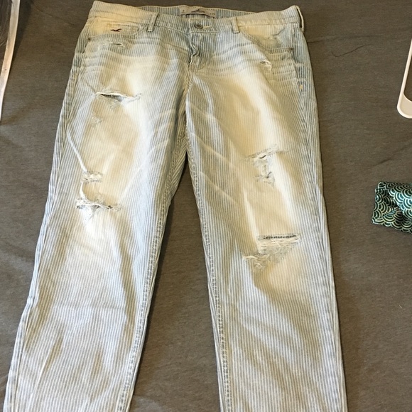 Distressed stripped jeans