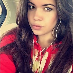 Meet your Posher, Amaya
