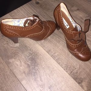 Vintage styled heels