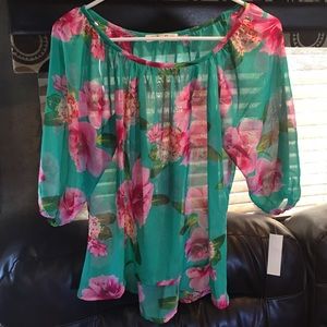 Floral blouse.