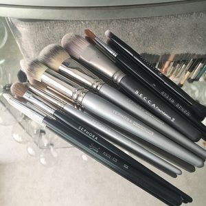 Makeup brush lot