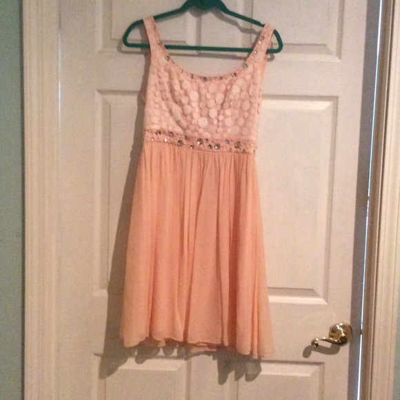 Beautiful peach/pink dress