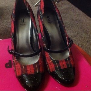 Bakers , Checkered Red