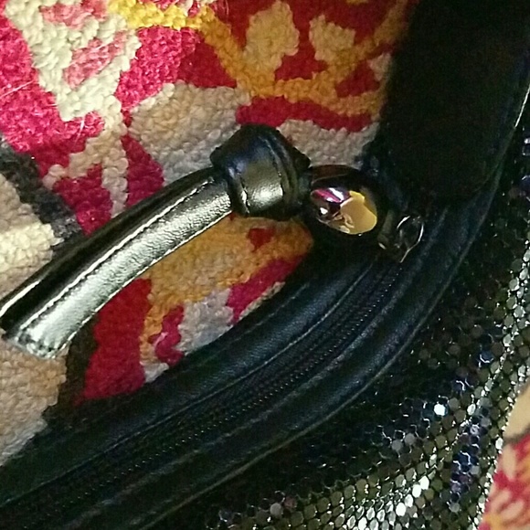 New Express Leather and Metal Purse - Picture 1 of 4