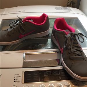 Nike shoes