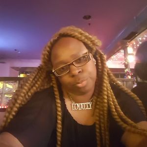 Meet your Posher, Nikki